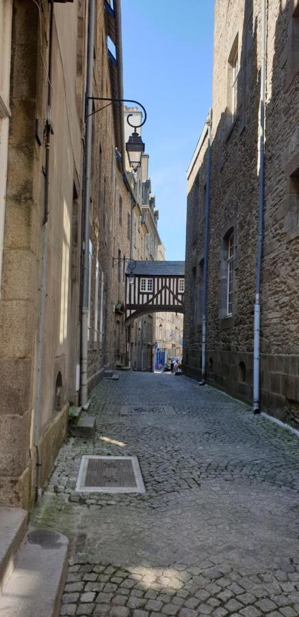 Apartamento Les Vieux Remparts Saint-Malo Exterior foto